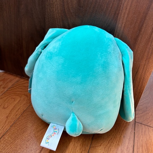 Reagan the Bunny 7” Squishmallow - Picture 3 of 4